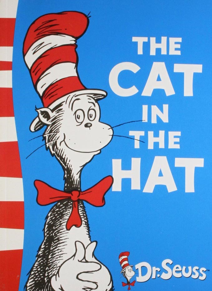 گربه کلاه به سر